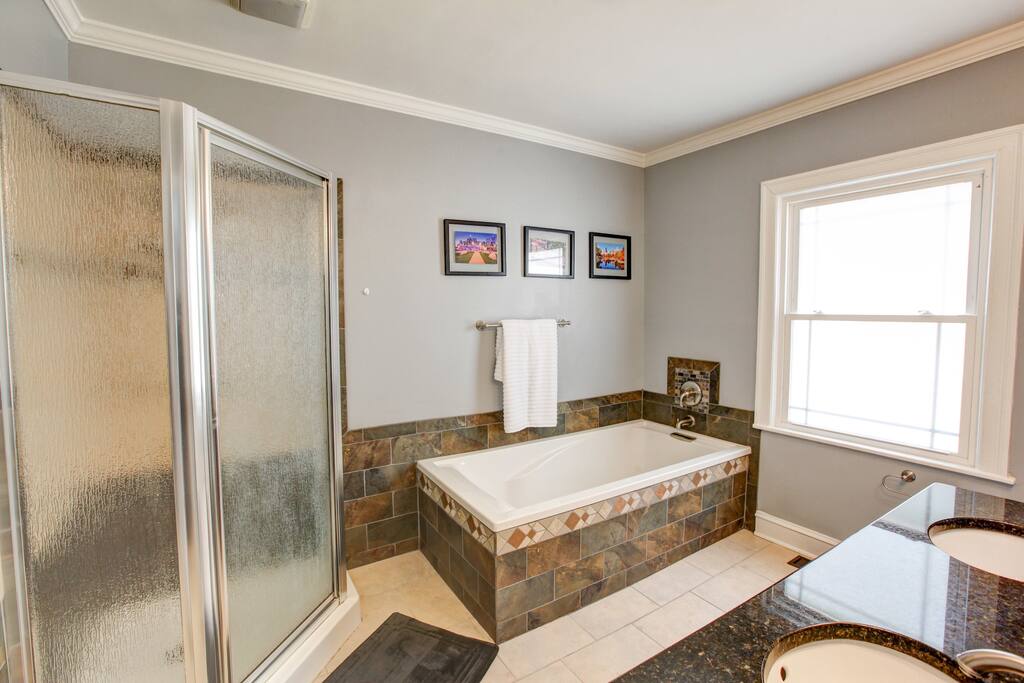 Master Bath with Tub