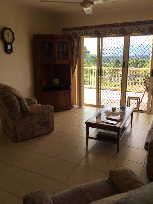 Guest Lounge Room