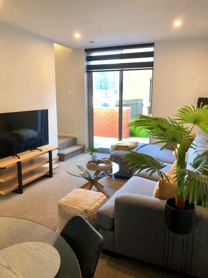 Top Airbnb: *NEW in Central CBD* 2 bed/2 bath *Free Parking* in Canterbury