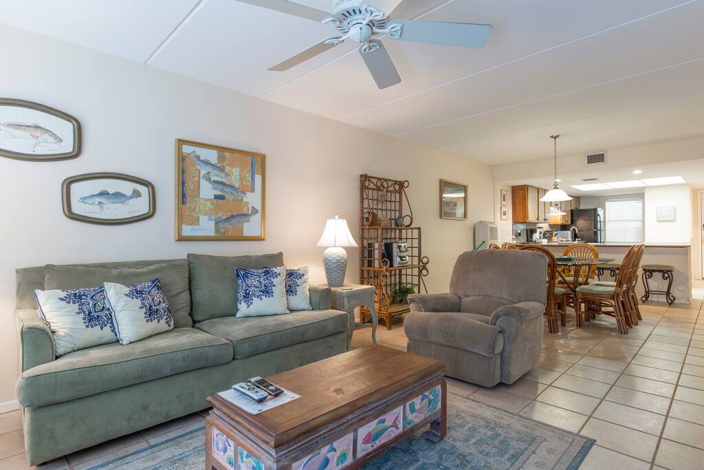 Living Area With Sofa Sleeper