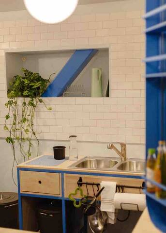 Mr. W | Roma 2BR, Top Location close to everything gallery image 3