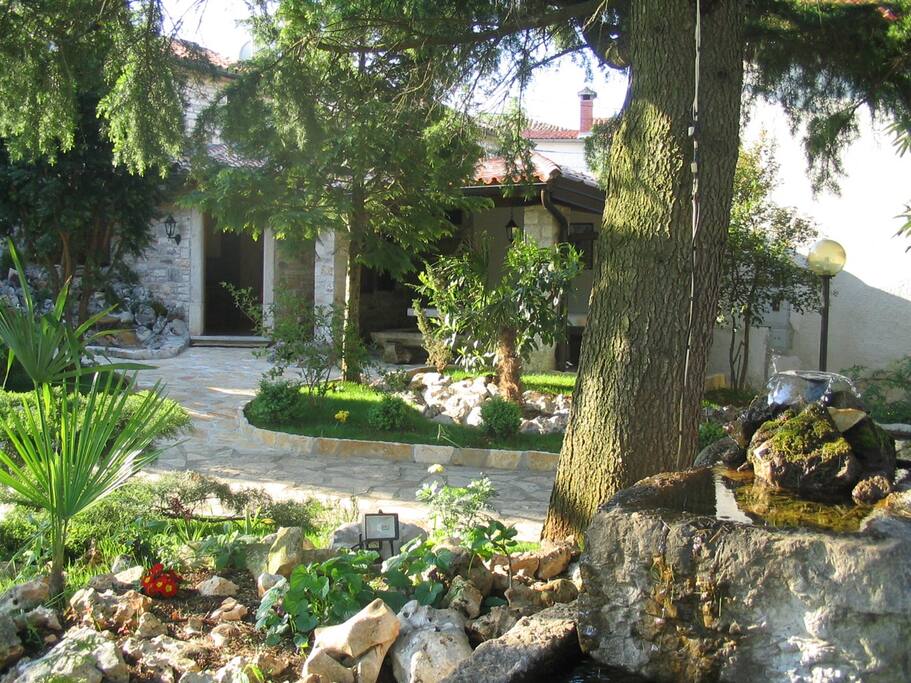 Lovely furnished room Idila