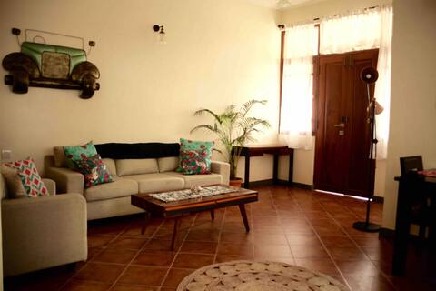 R1 - Spacious, elegant, pool-side villa, South Goa