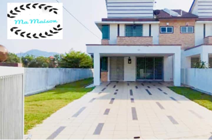 Sri Manjung Ma Maison Homestay Lumut (FREE UNIFI)