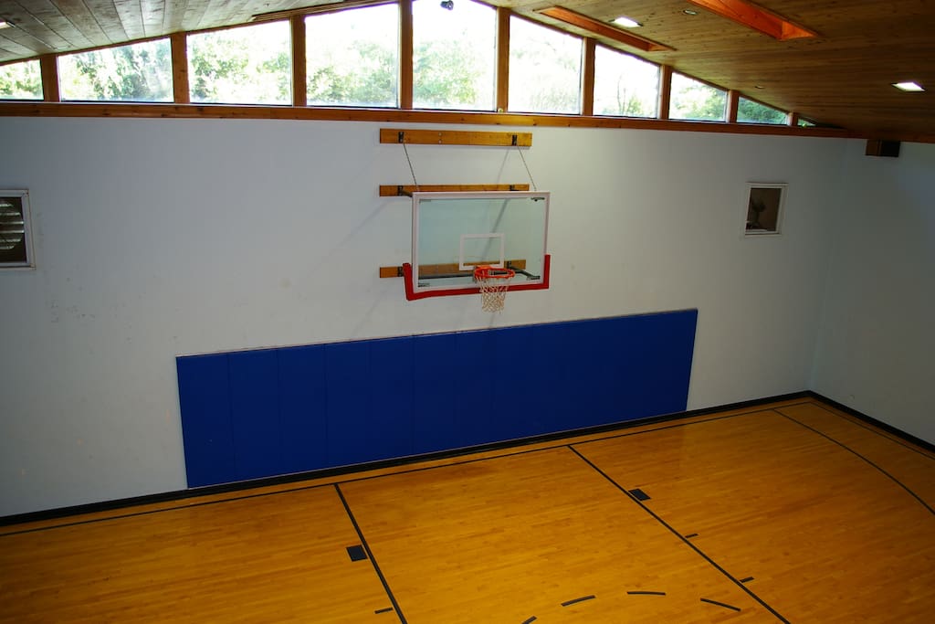 Heated Inside Basketball Ct