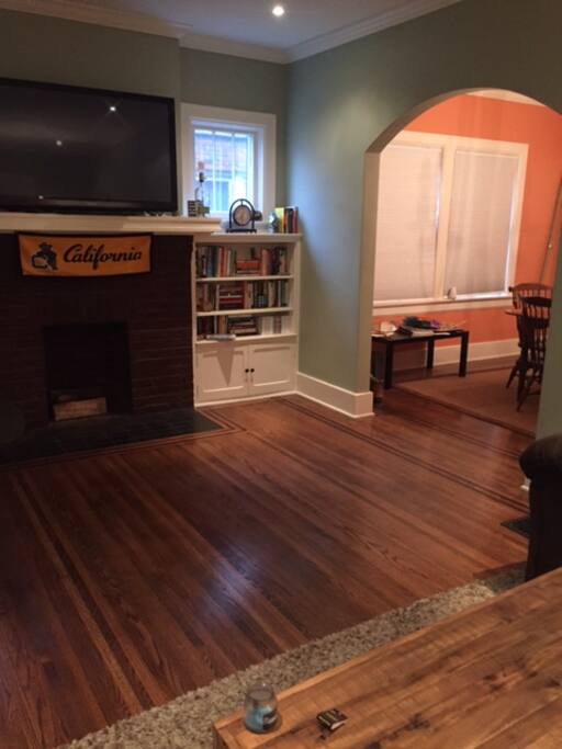 Living room/Dining room. No cable but living room television has Roku