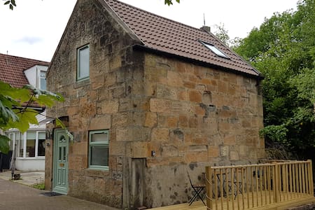Beautiful Outhouse 6 mins from Glasgow City Centre