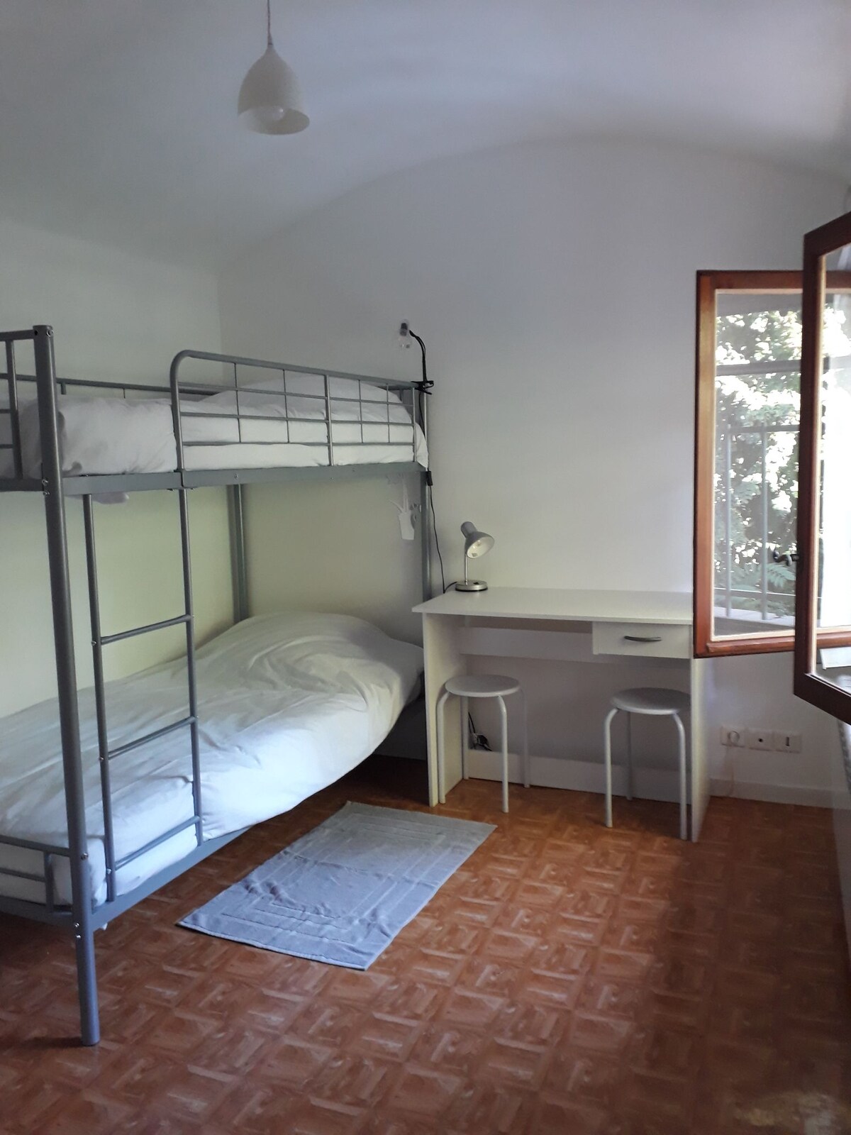 საძინებელი 1