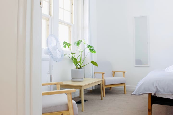 Brunswick Cottage by the Park