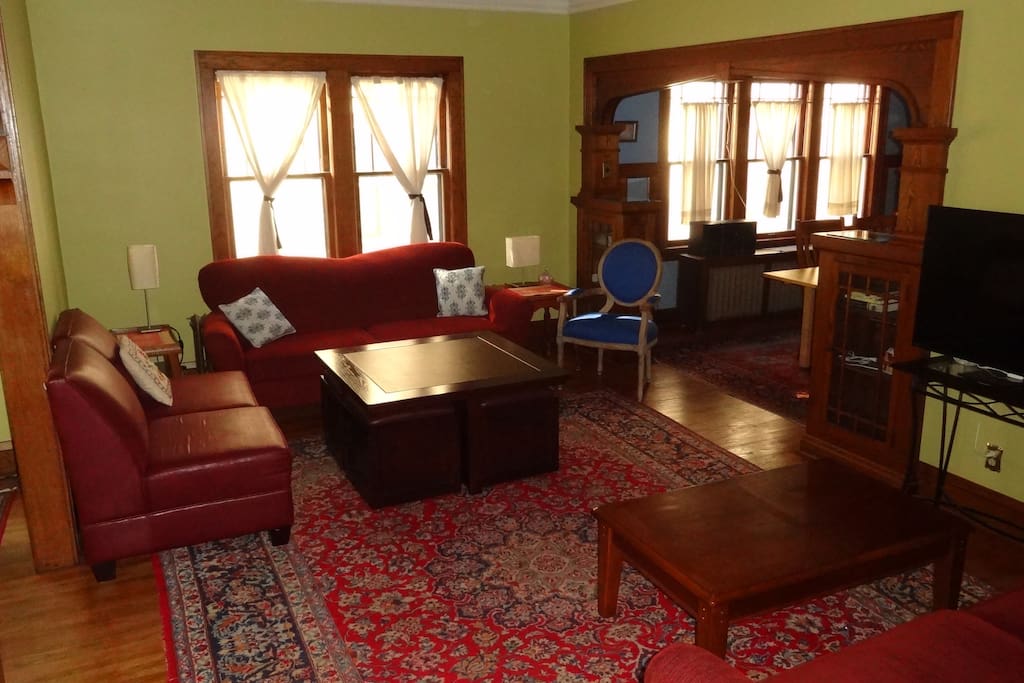 Living Room & Dining room between the Twin Arches