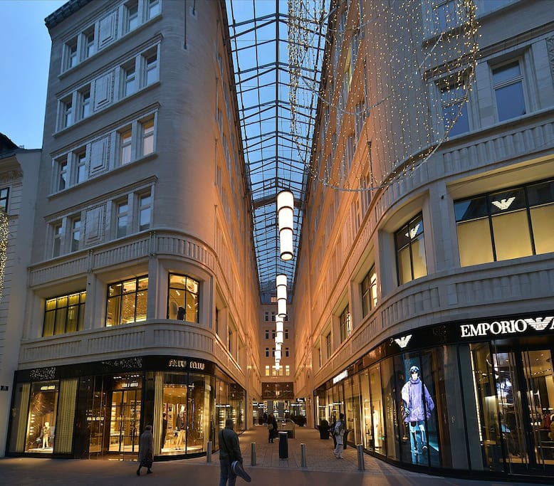 Golden Quartier (next to the apartment)