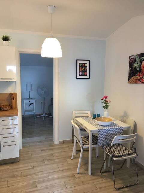 Modern holiday apartment in Jadranovo at the sea