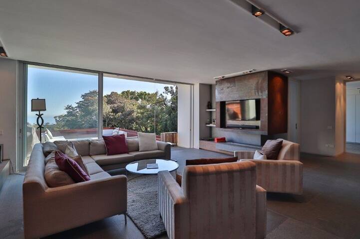 Waterfall 2 bed apartment in Camps Bay . Inverters gallery image 4