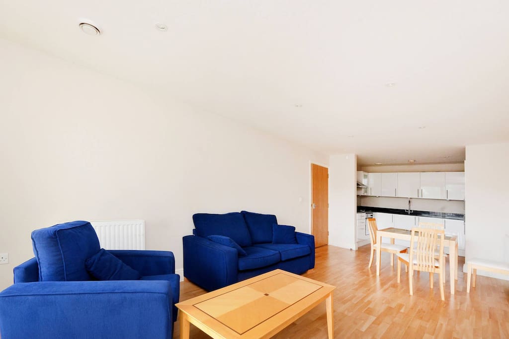 Open plan Lounge