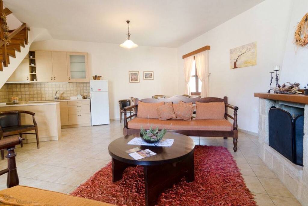 Sitting and kitchen area