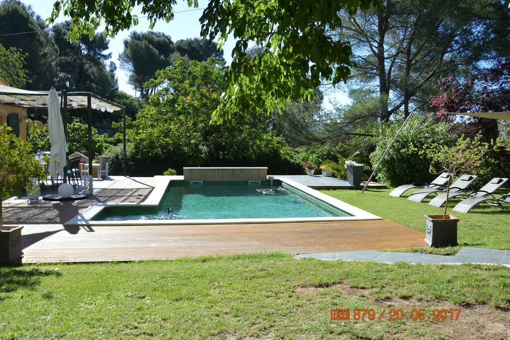 PISCINE 8 METRES SUR 4