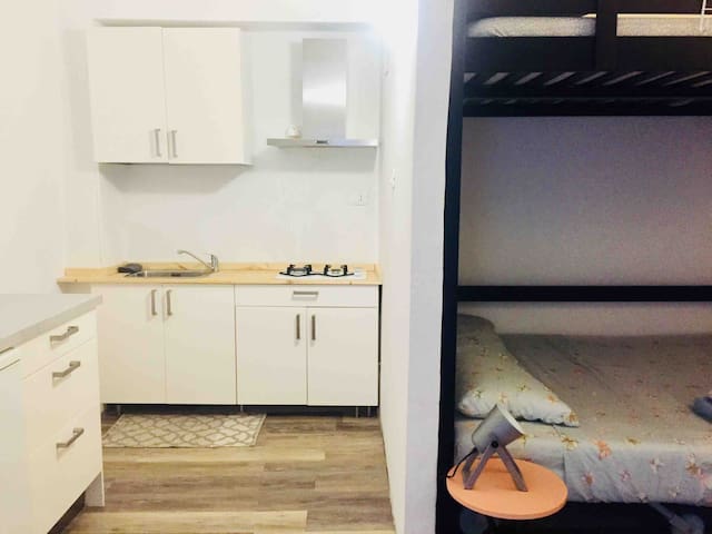 "i portici di via Piella "