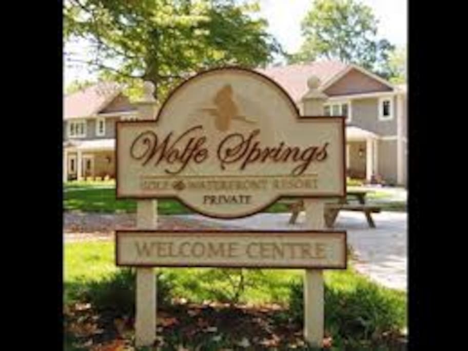 Wolfe Springs Resort