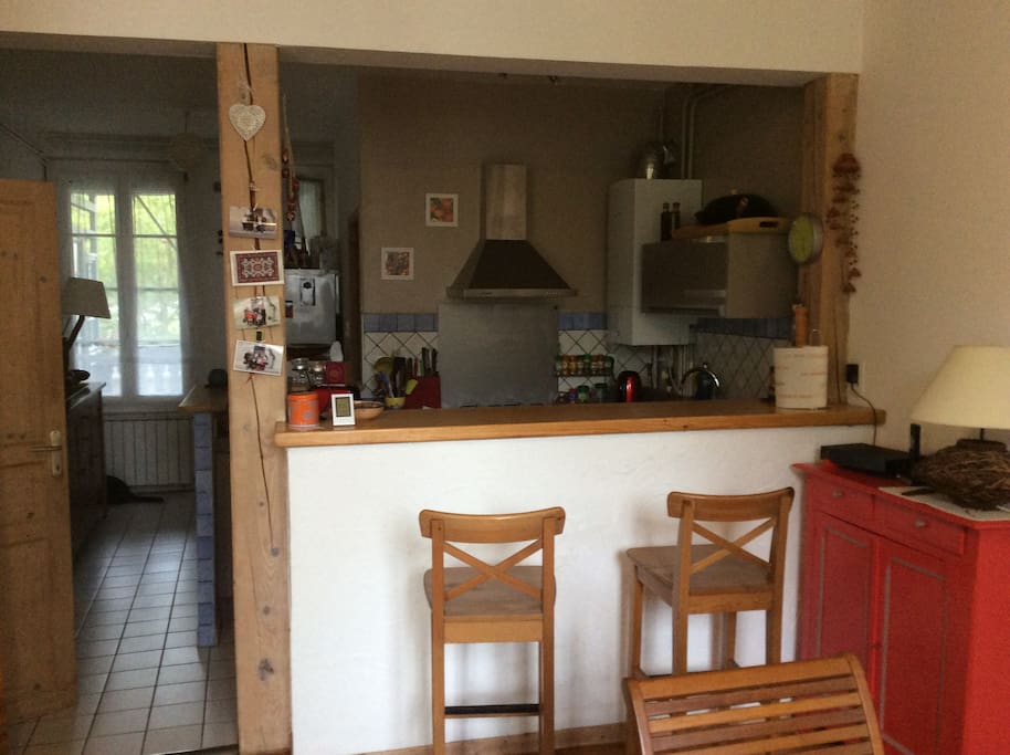 La cuisine ouverte sur le séjour