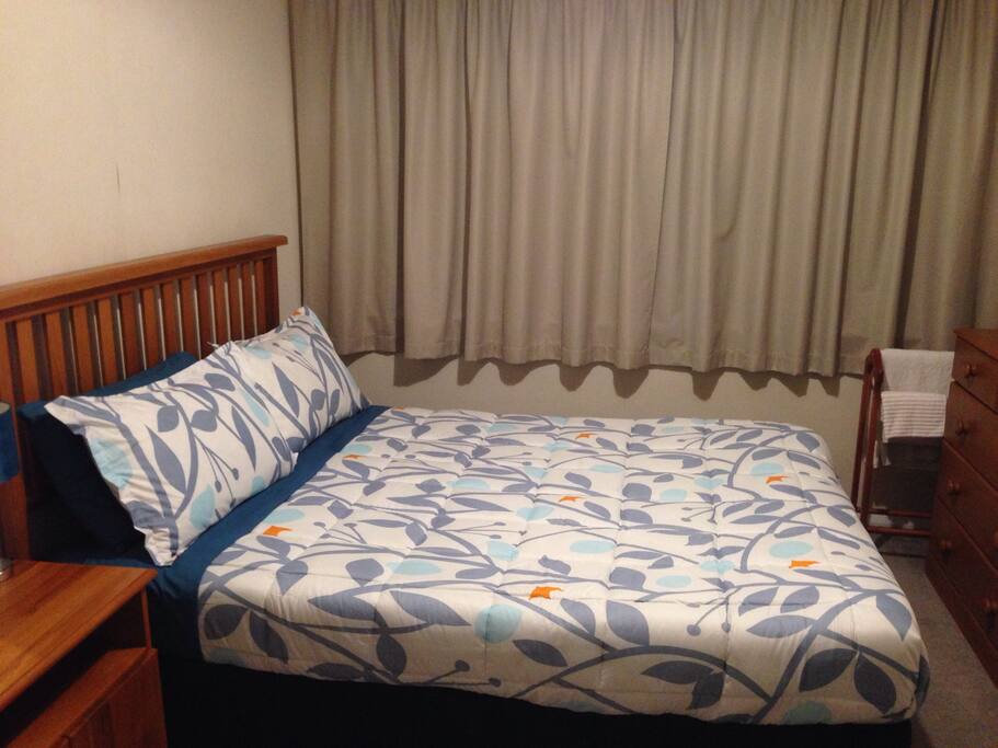 Queen bed
