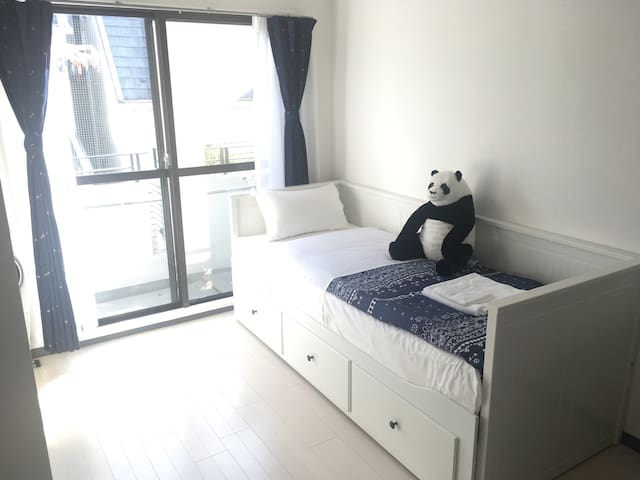 MyTokyoApt ~ White Terrace Multiple Rooms gallery image 2