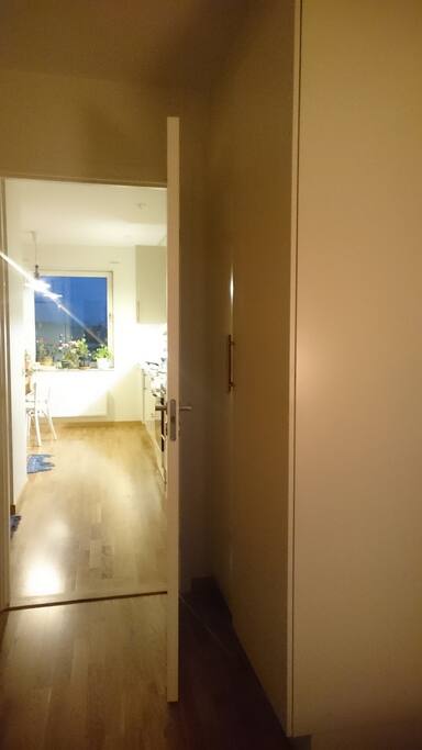 Well, this picture was mainly to show that there is two nice warderobs in the room.