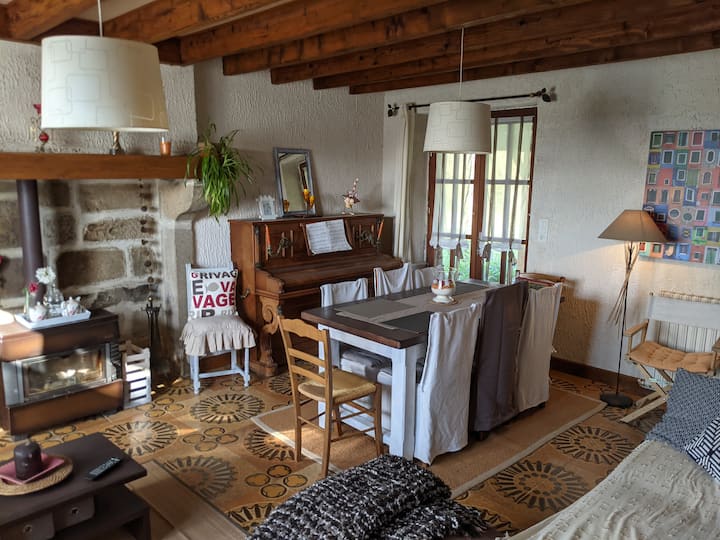 Maison De Campagne Au Cœur Des Combrailles - Saint-Gervais-d'Auvergne