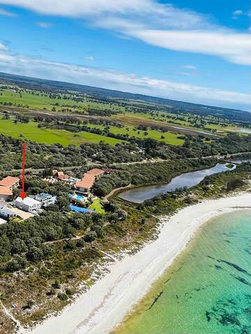 Hidden Ocean – Luxury Beachfront Retreat gallery image 2