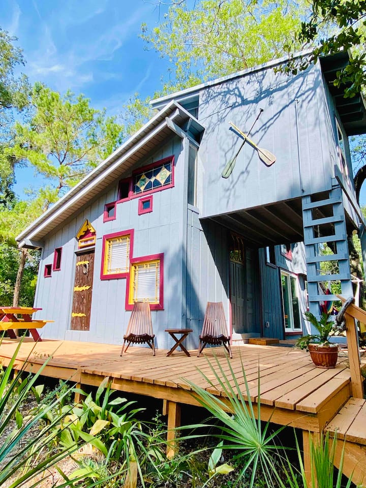 Mariner’s Hobbit House A Magical Coastal Retreat Treehouses for Rent