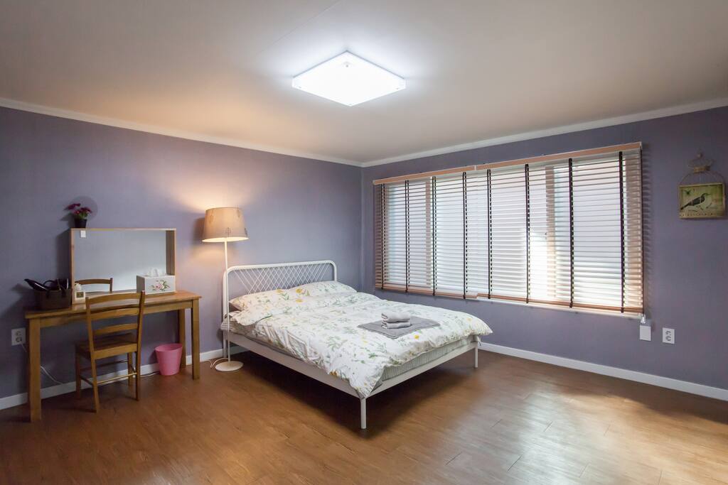 Room1