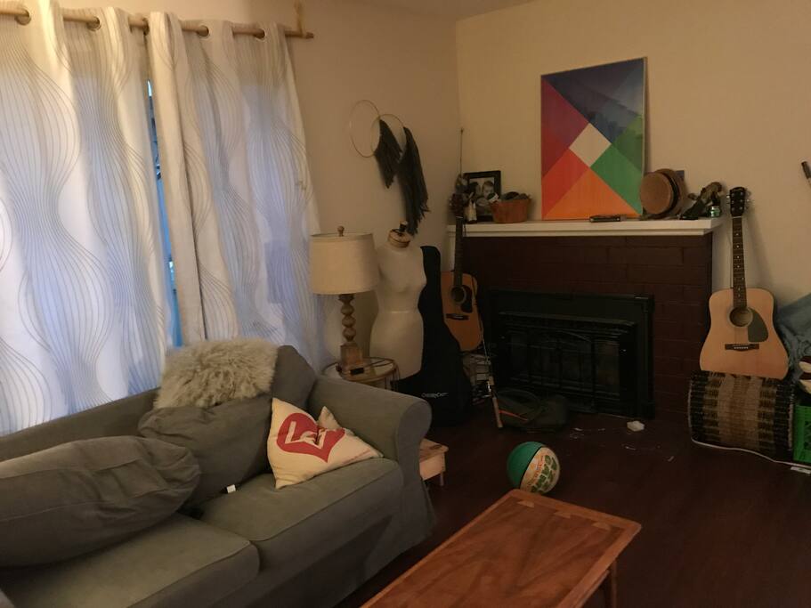 Gas fireplace