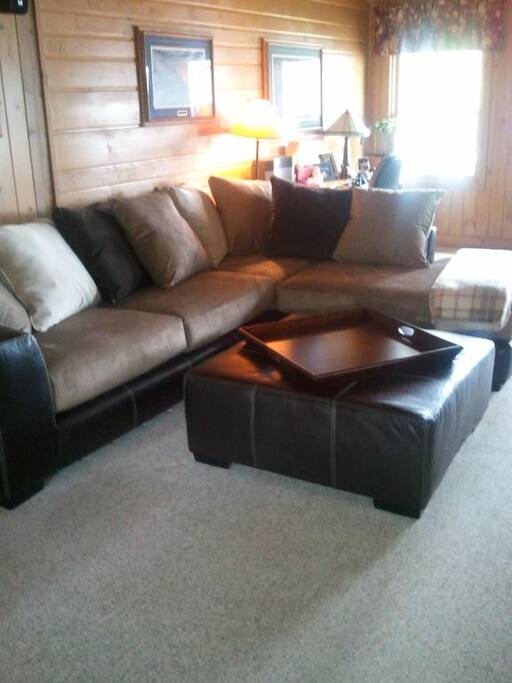 Spacious living room