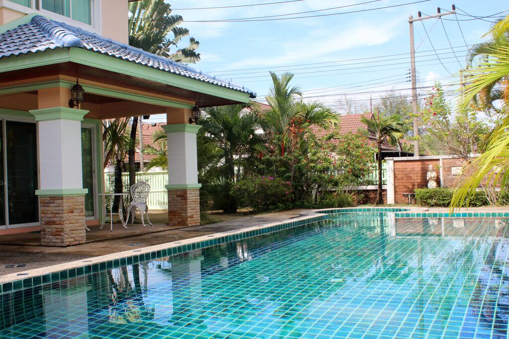 Private pool