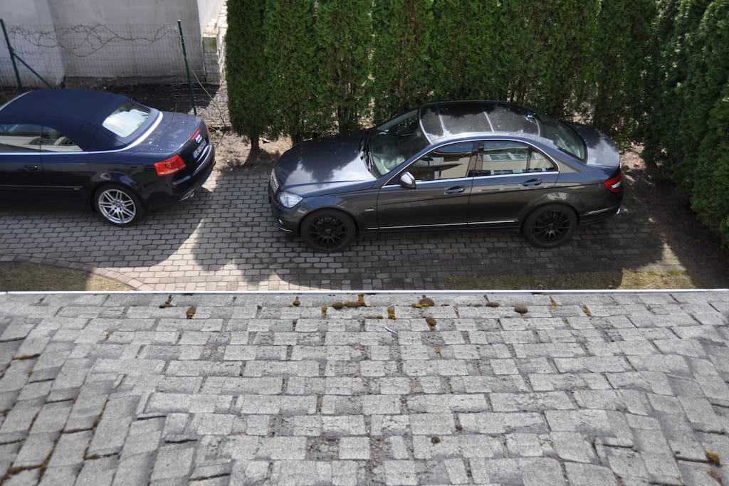 Parking 2 car