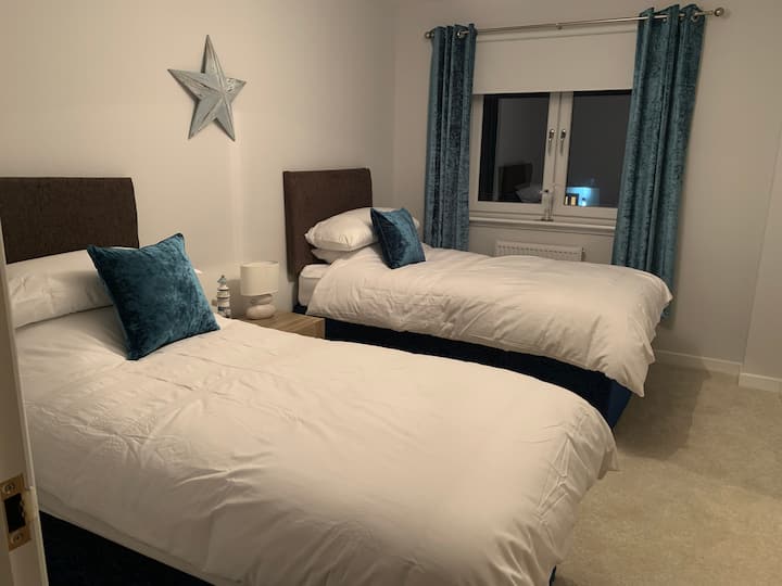 内置衣柜的双人房