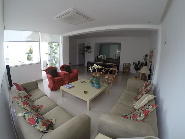 Penthouse at Copacabana’s heart