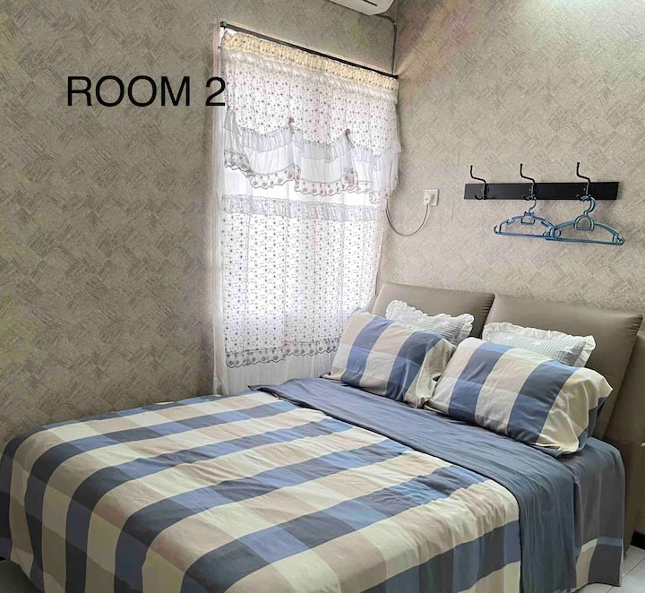 Соба 2
Обезбедено е дополнително едно ќебе ( спакувано во торба)