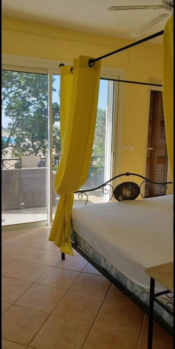 Una de las habitaciones.