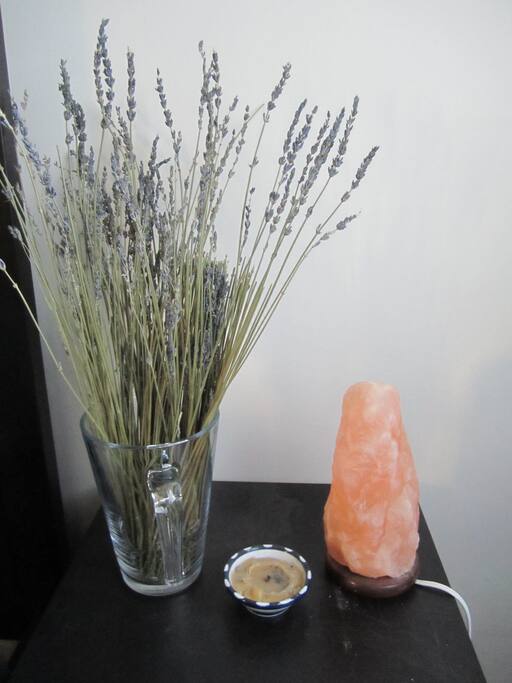 Salt lamp for to ensure your ion intake is high!