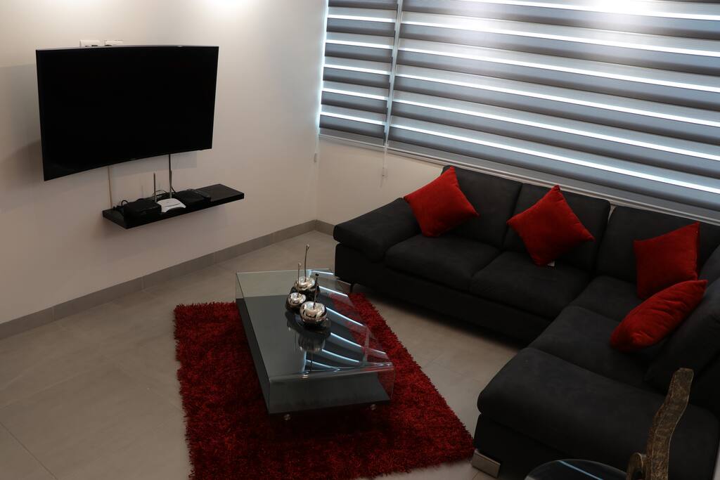 LED Curved TV.