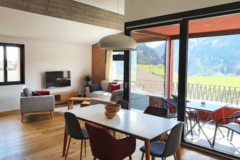 Vacanzas Gadolas - central | modern | mountain view