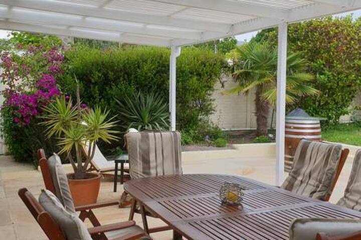 Holiday Home with Porch and Heated Pool gallery image 5