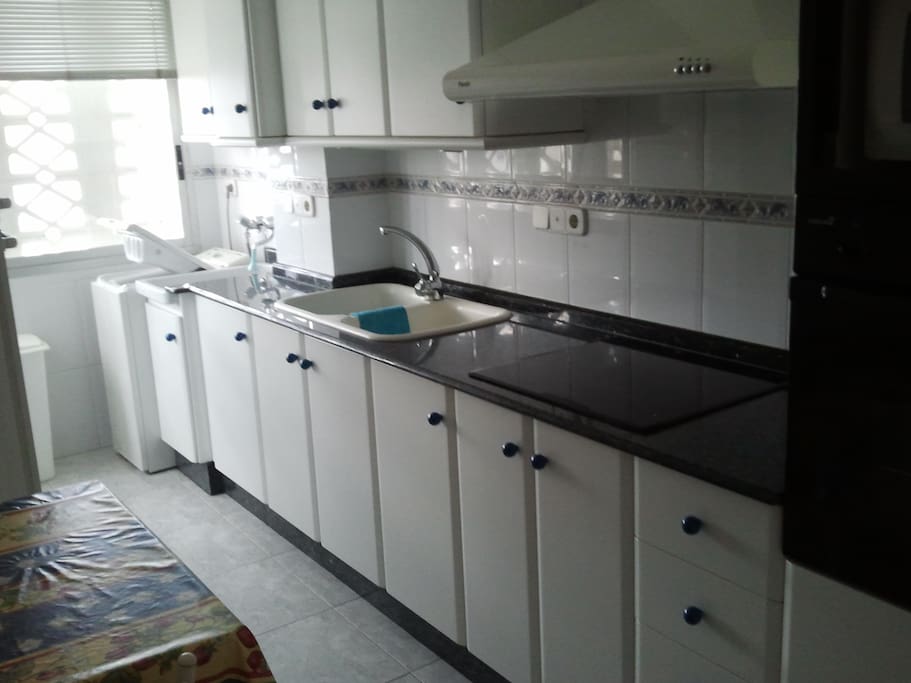 COCINA EQUIPADA