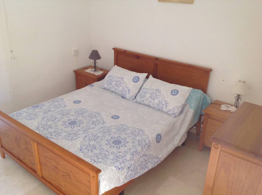 Bedroom with a double bed for two people.