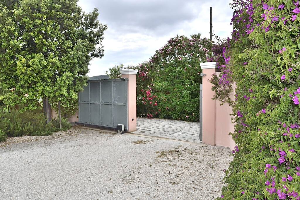 Ingresso della villa