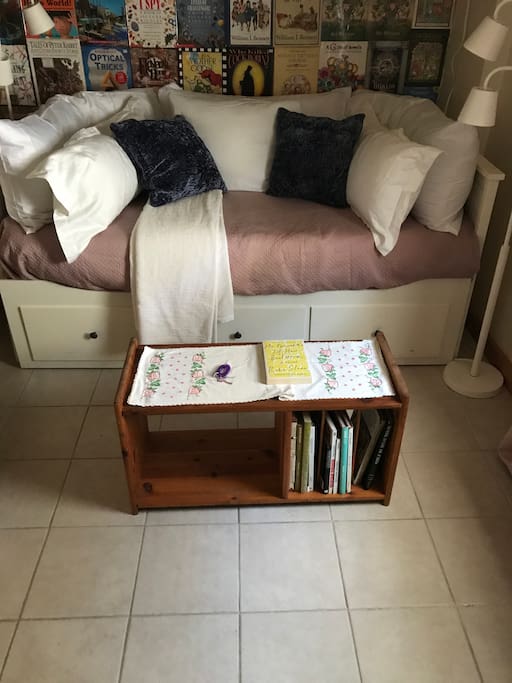 Comfy single bed with cotton sheets