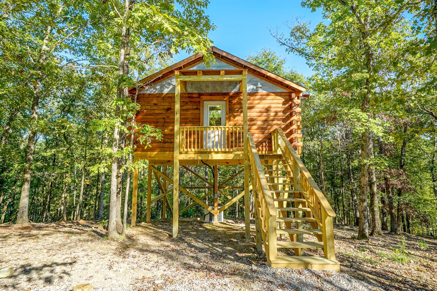 Mountain Air Treehouse Treehouses For Rent In Hot Springs