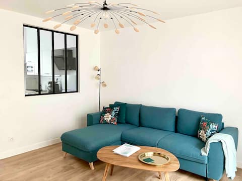 Popular Airbnb listing: "Au gré de l'écume" - Bénédictine - 2/4 travelers in Fécamp