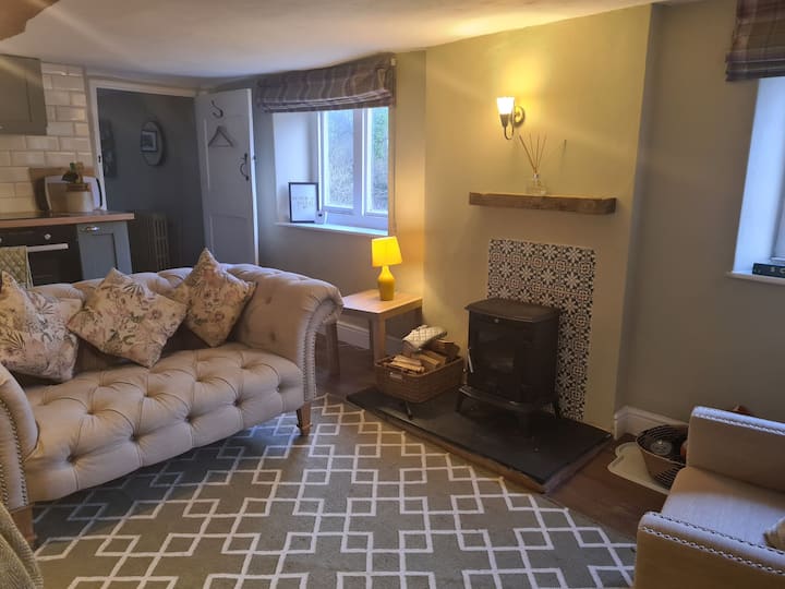 Otters Holt: Dog Friendly Loft In Converted Barn - Devon