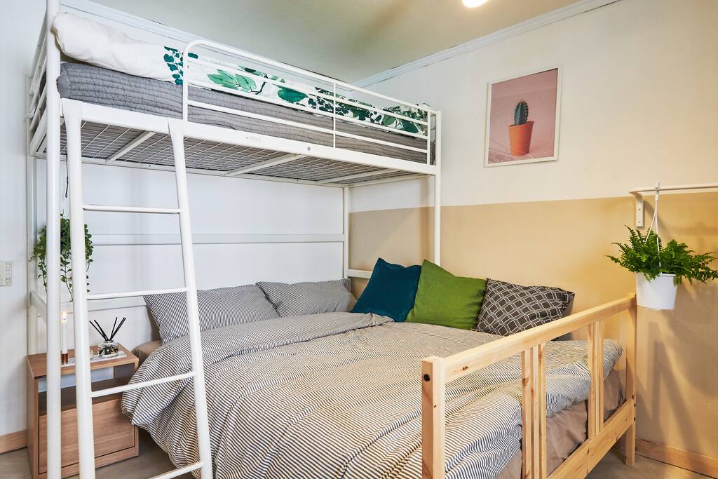 Cleaning bedding for every guest